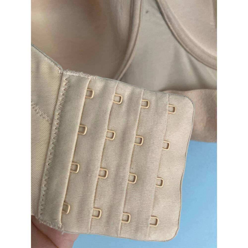 Seamless Strapless Bra in Tan - Picture 6 of 12